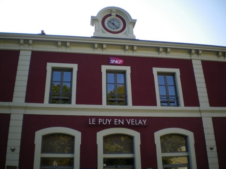 11France フランス、ル・ピュイ・アン・ヴレからセートへ。 い~で